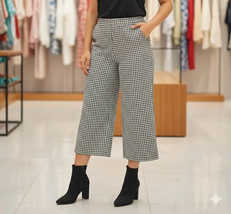 Stylish black & white checkered wide-leg pant